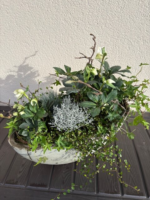 IMG_1712 Gesteck mit Schale