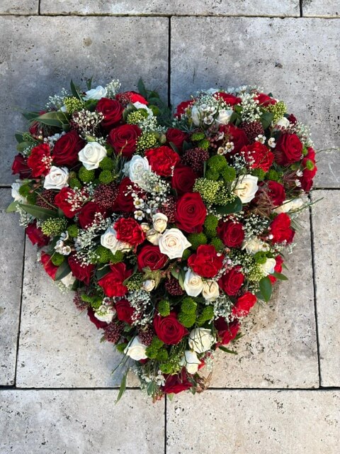 IMG_2068 Trauergesteck Herz